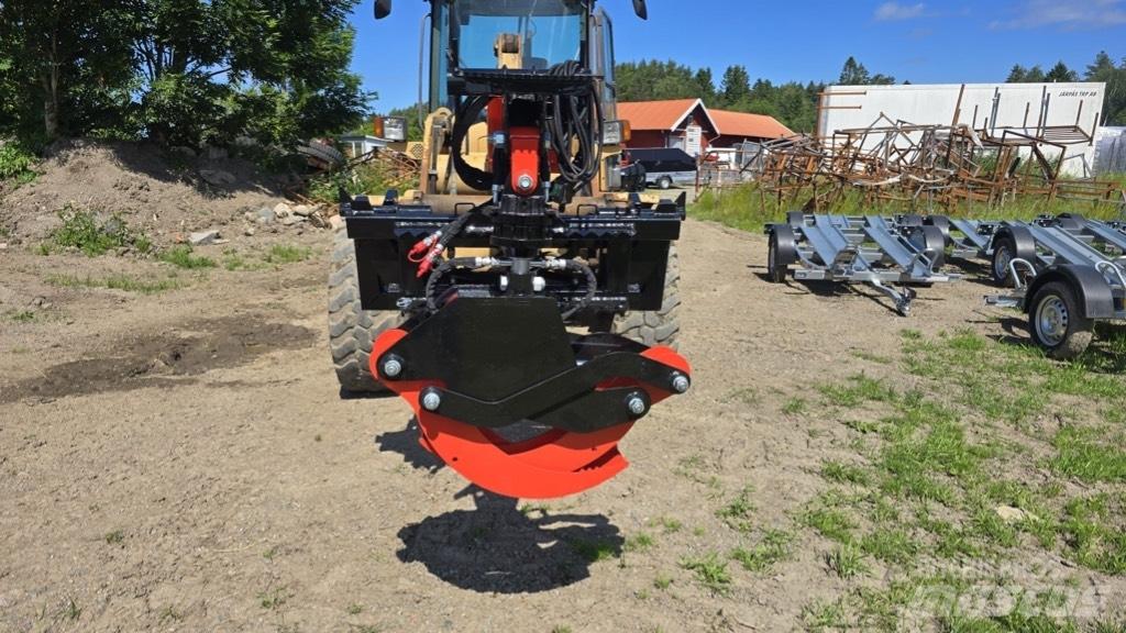  Grip med rotor Kolesni nakladalci