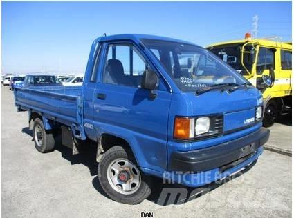 Toyota T-YM65 Tovornjaki s kesonom/platojem
