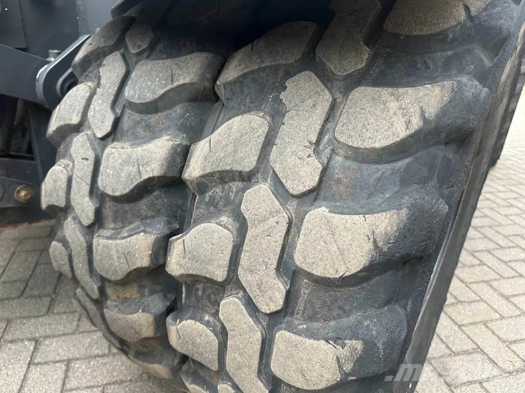 Doosan DX140W-5 Bagri na kolesih