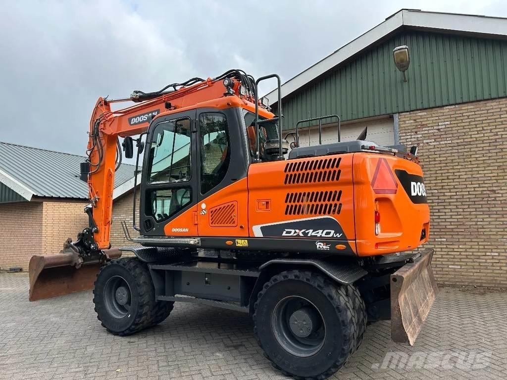 Doosan DX140W-5 Bagri na kolesih