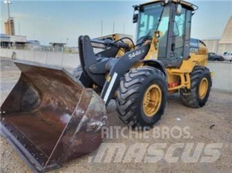 John Deere 544K Kolesni nakladalci