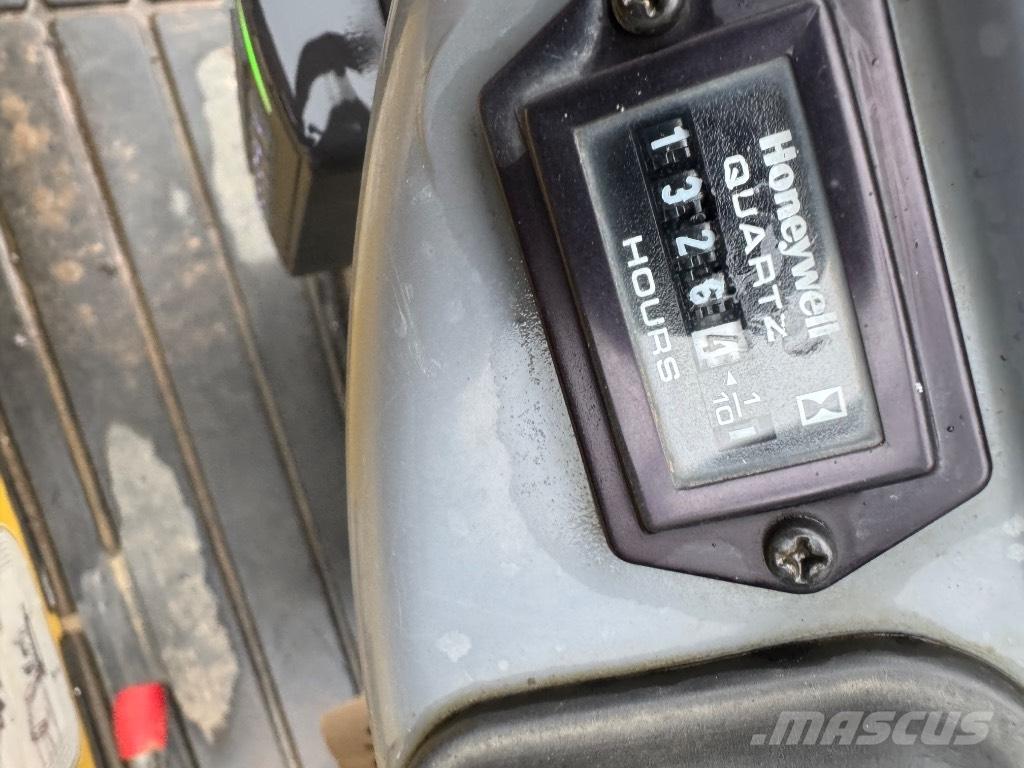 Yanmar SV08 (AH814) Mini bagri <7t