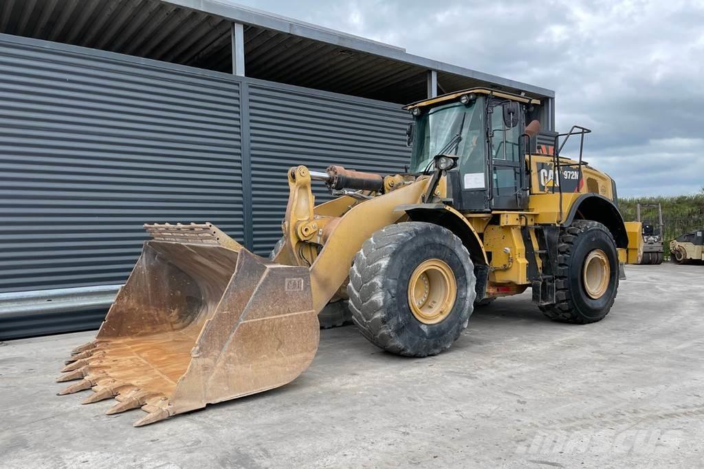 CAT 972M Kolesni nakladalci
