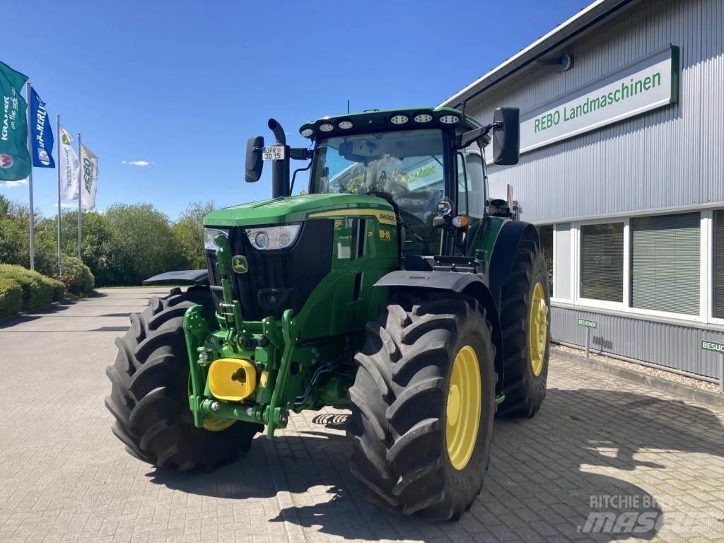 John Deere 6R215 Traktorji