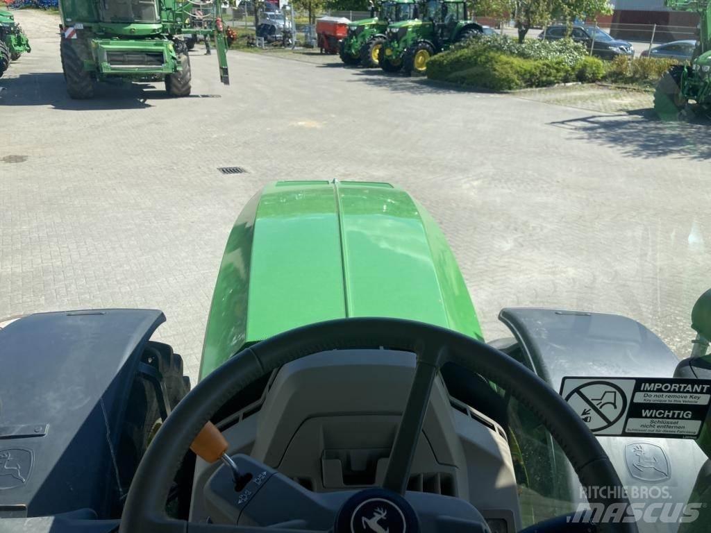 John Deere 6R215 Traktorji