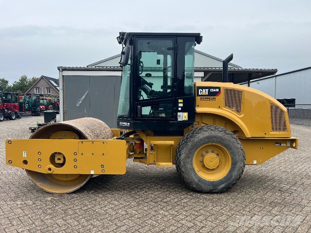 CAT CS44B - CS 44 B Enojni valjarji