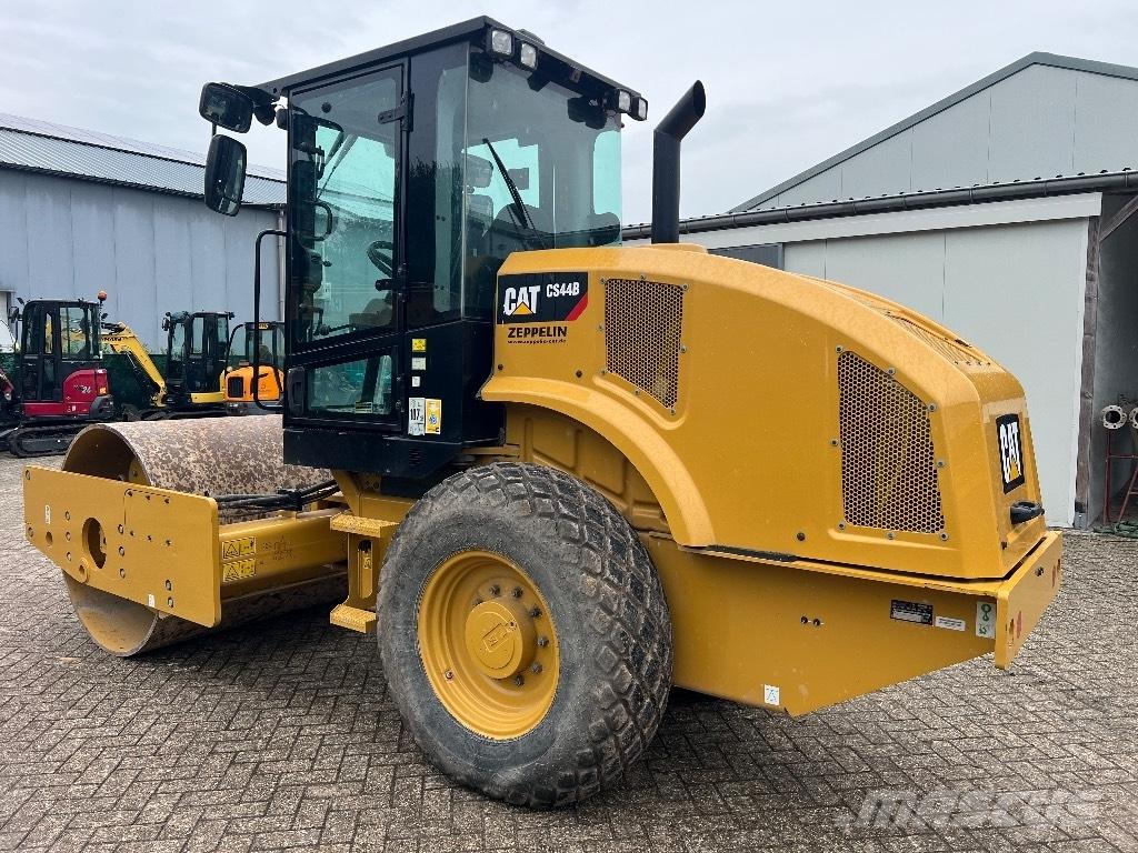 CAT CS44B - CS 44 B Enojni valjarji