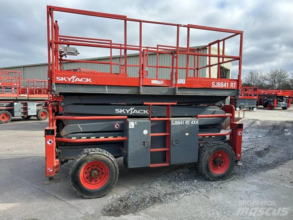 SkyJack SJ 8841 RT Škarjaste dvižne ploščadi