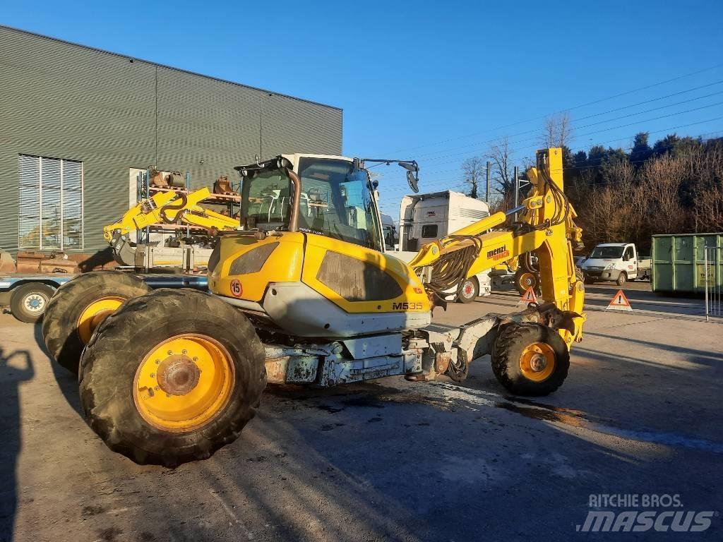 Menzi Muck M535 Bagri na kolesih