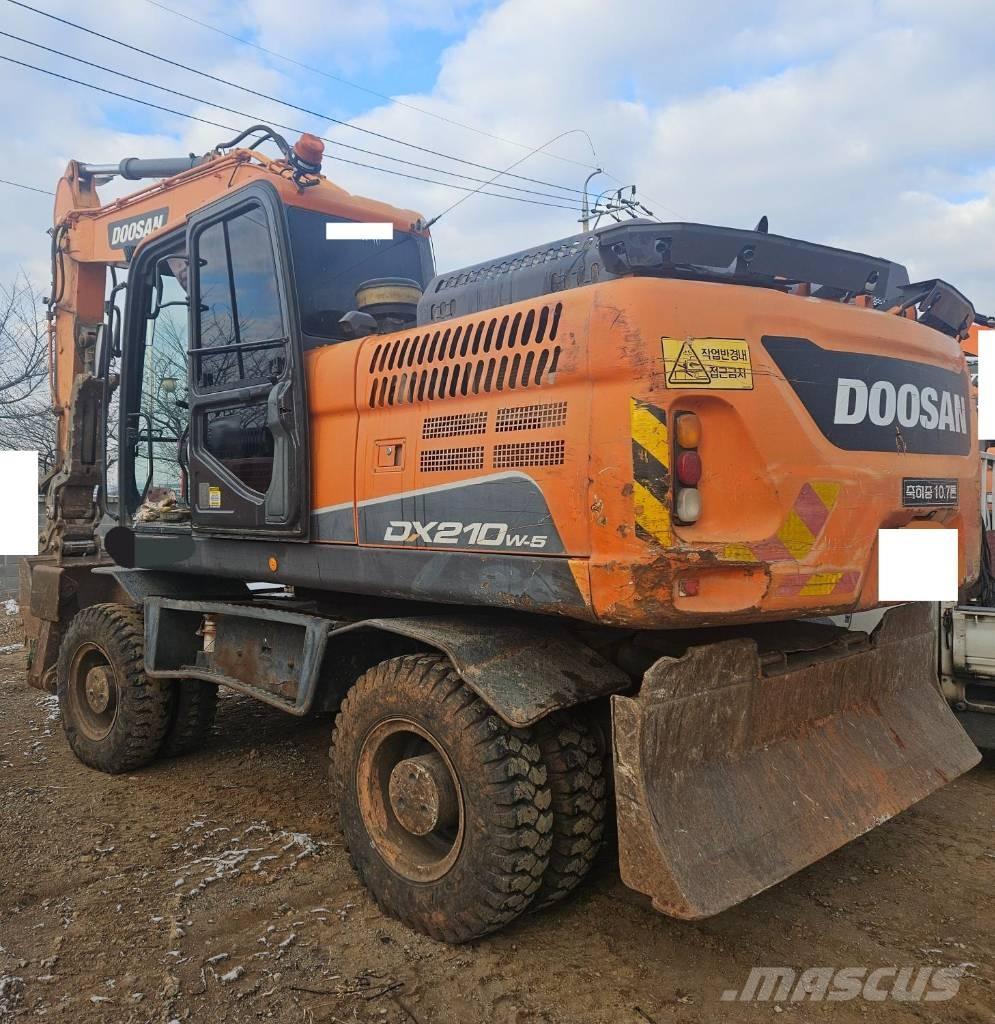 Doosan DX210WA Bagri na kolesih