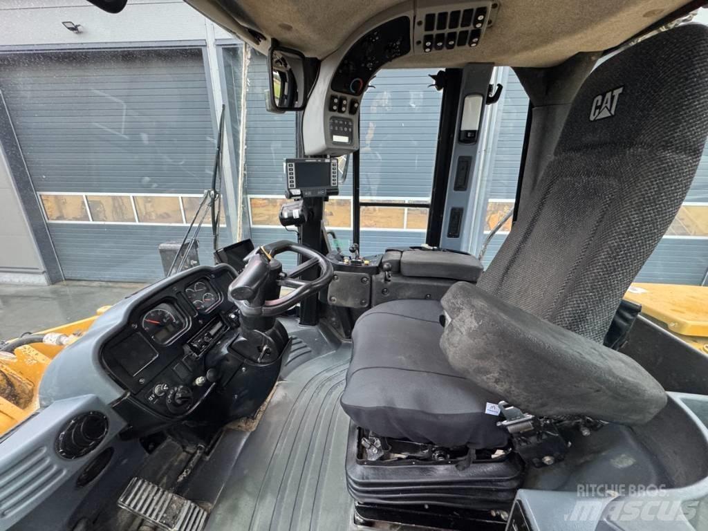 CAT 962 H Kolesni nakladalci