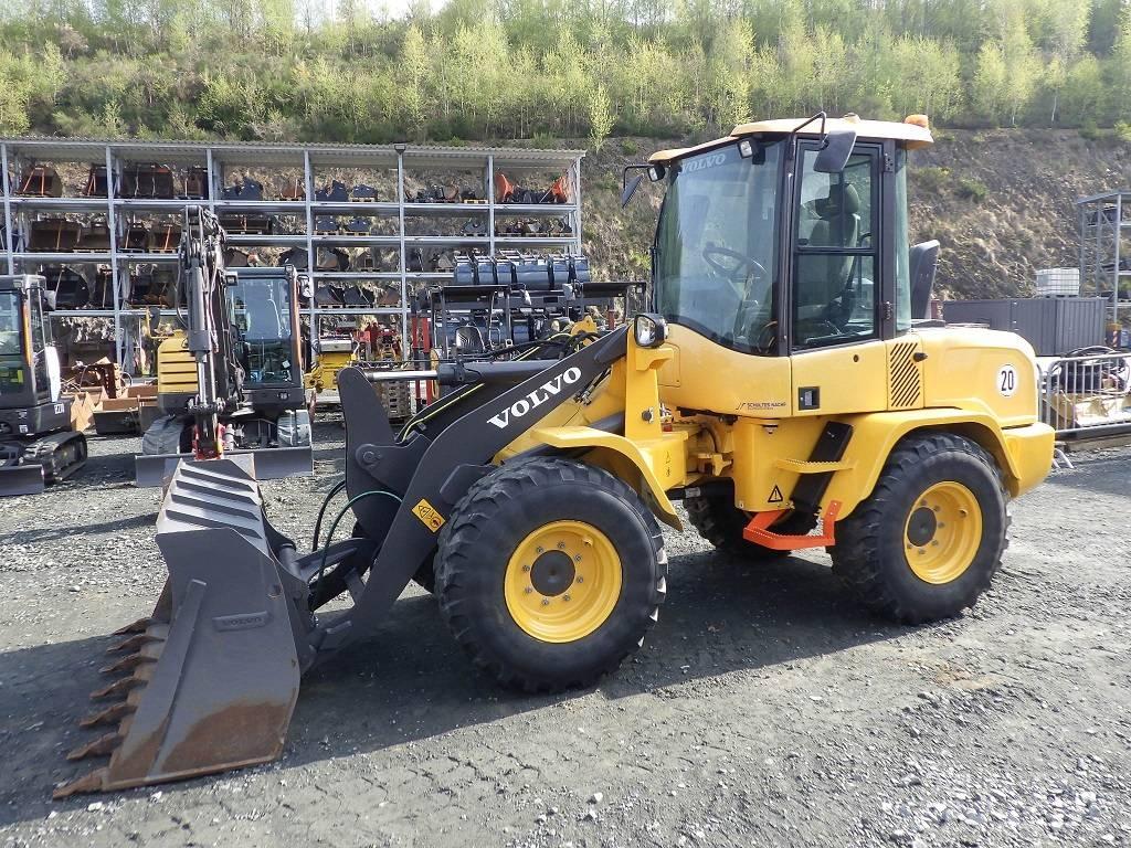 Volvo L 35 G Kolesni nakladalci