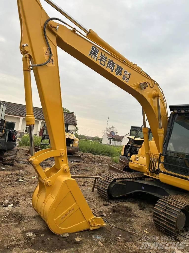 Komatsu PC 130 Bagri goseničarji