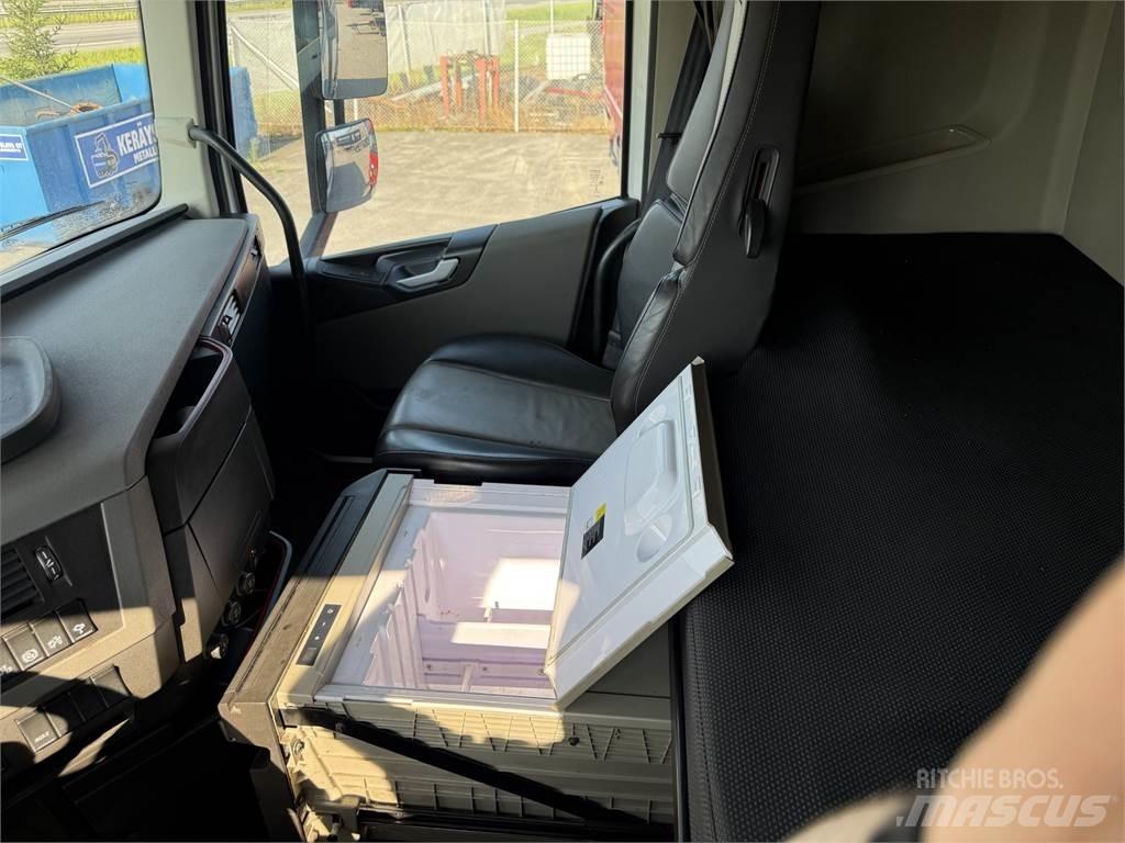 Volvo FH540 8X4 Kiper tovornjaki