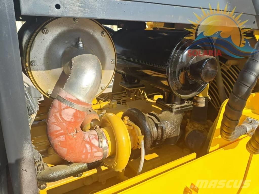 Shantui SD 13 Buldožerji goseničarji