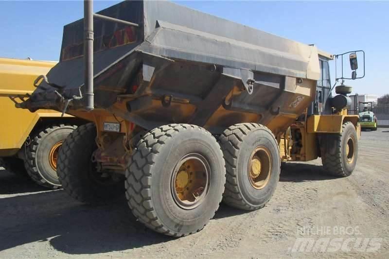 Bell B20C 6X4 Tovornjaki cisterne