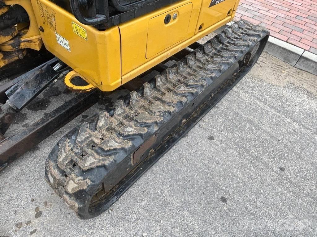 CAT 302 CR Mini bagri <7t