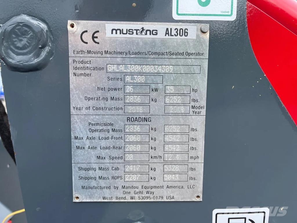 Mustang AL306 Kolesni Buldožerji