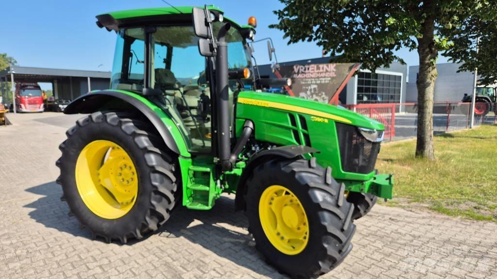 John Deere 5090 R Traktorji