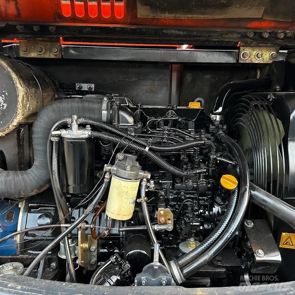 Doosan DX60 Bagri goseničarji