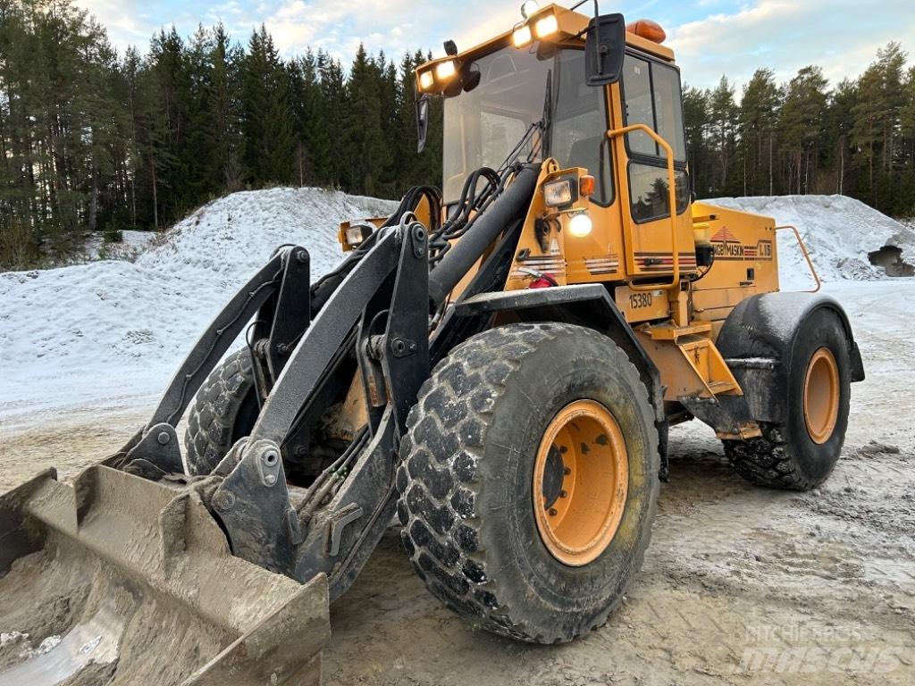 Ljungby L 15 Kolesni nakladalci