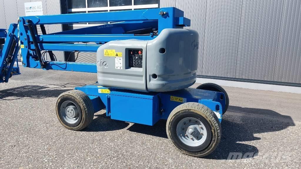 Genie Z 45/25 DC Zglobne dvižne ploščadi