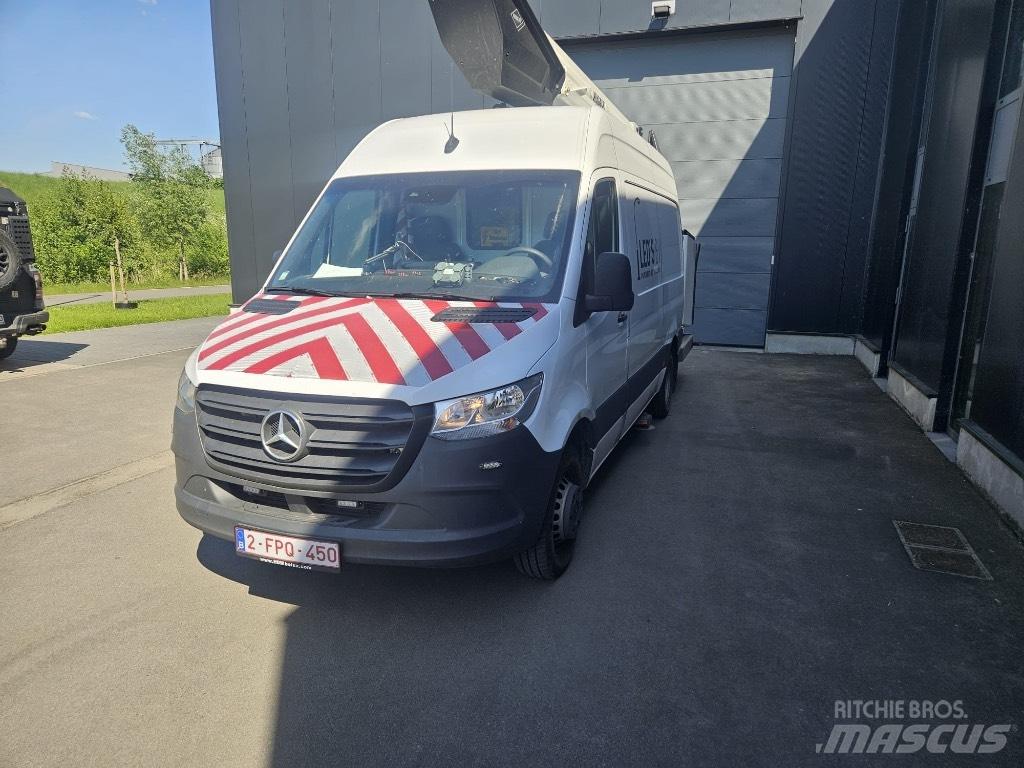 VERSALIFT VT 145 F Avtokošare