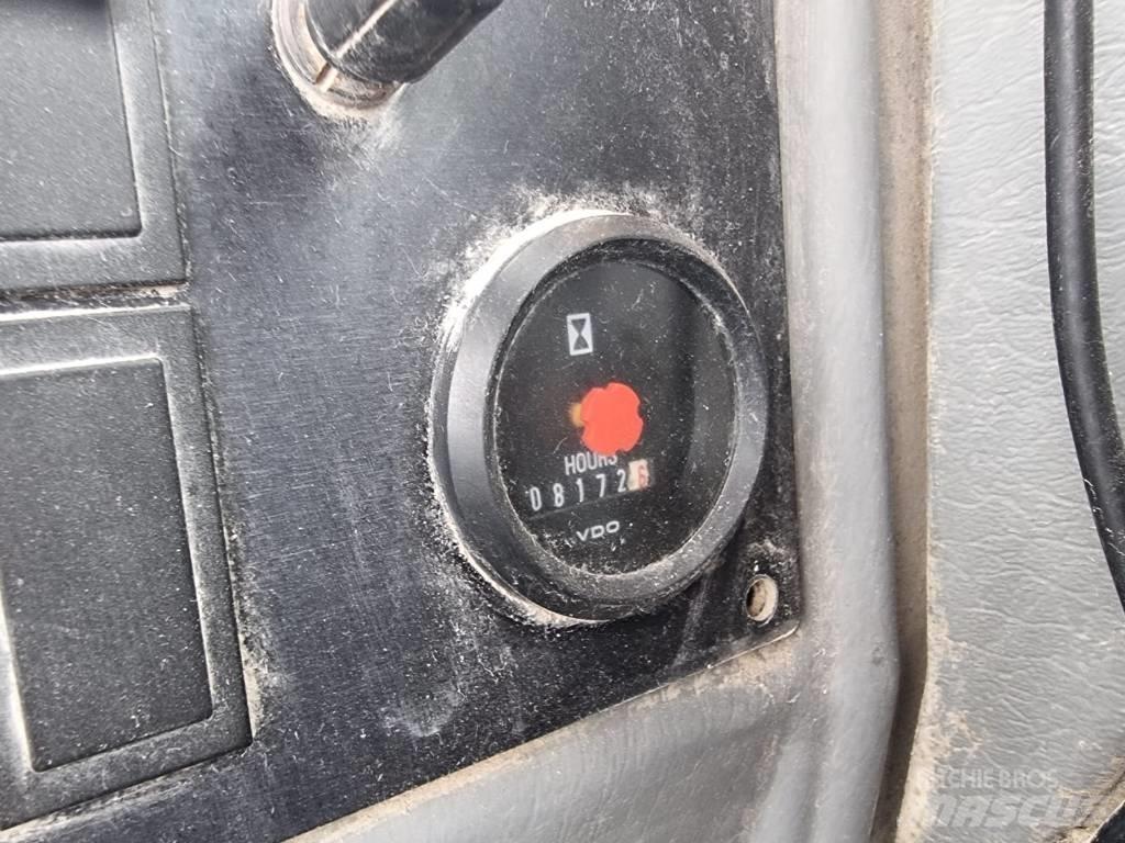 Volvo L 180 E Kolesni nakladalci