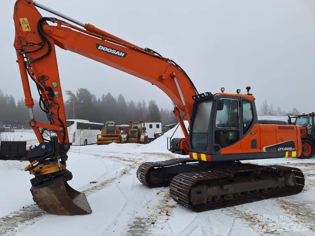 Doosan DX 225 LC Bagri goseničarji