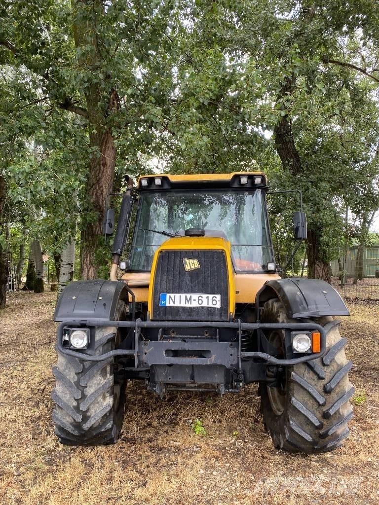 JCB Fastrac 3185 Traktorji