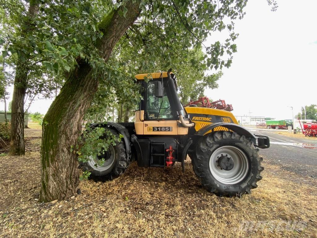 JCB Fastrac 3185 Traktorji