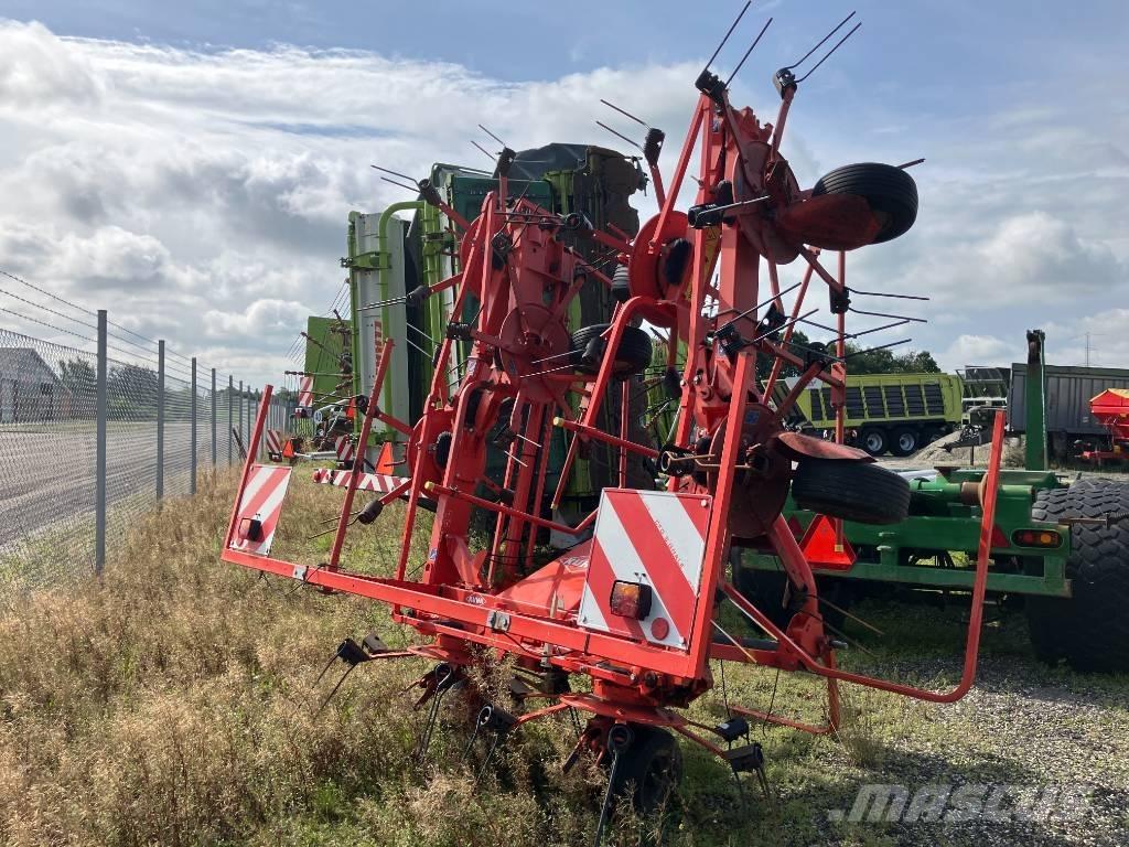 Kuhn GF 8702 Obračalniki in zgrabljalniki