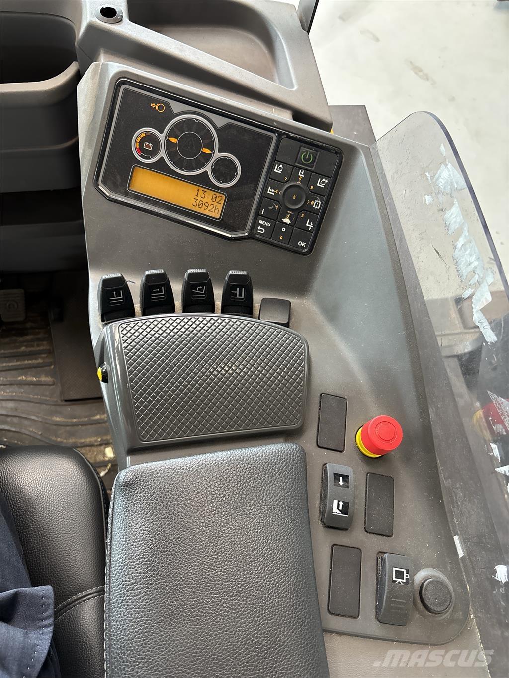 Atlet UMS200 Viličarji s pomičnim teleskopom