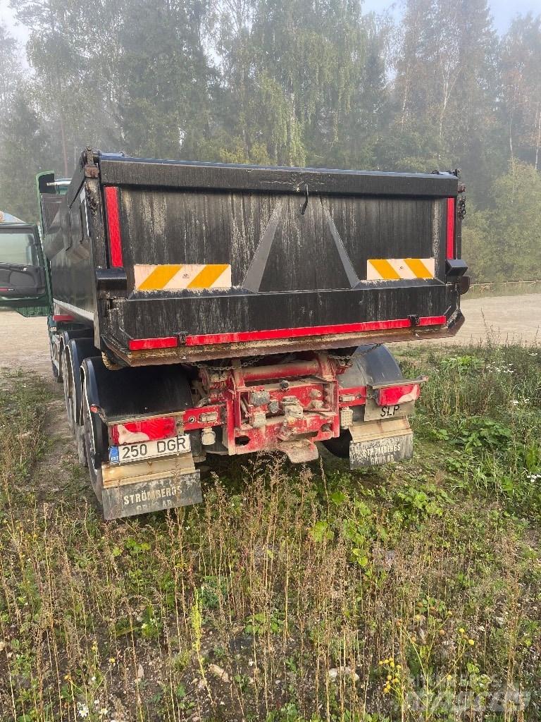 Scania R 560 Kiper tovornjaki
