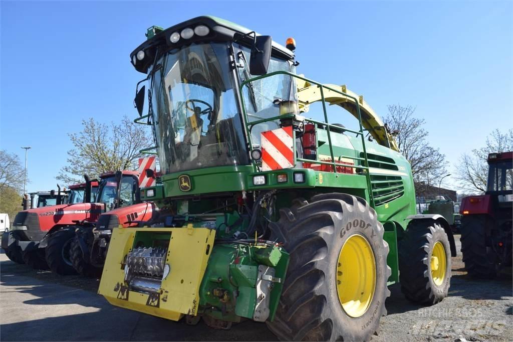 John Deere 7250 i Stroji za krmo na lastni pogon