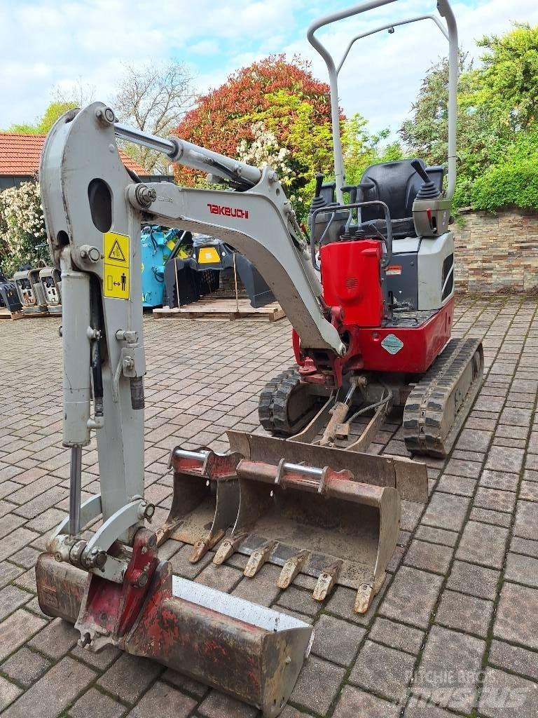 Takeuchi TB 210 R Mini bagri <7t