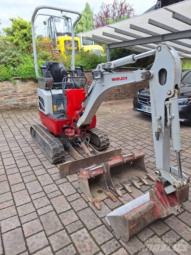Takeuchi TB 210 R Mini bagri <7t