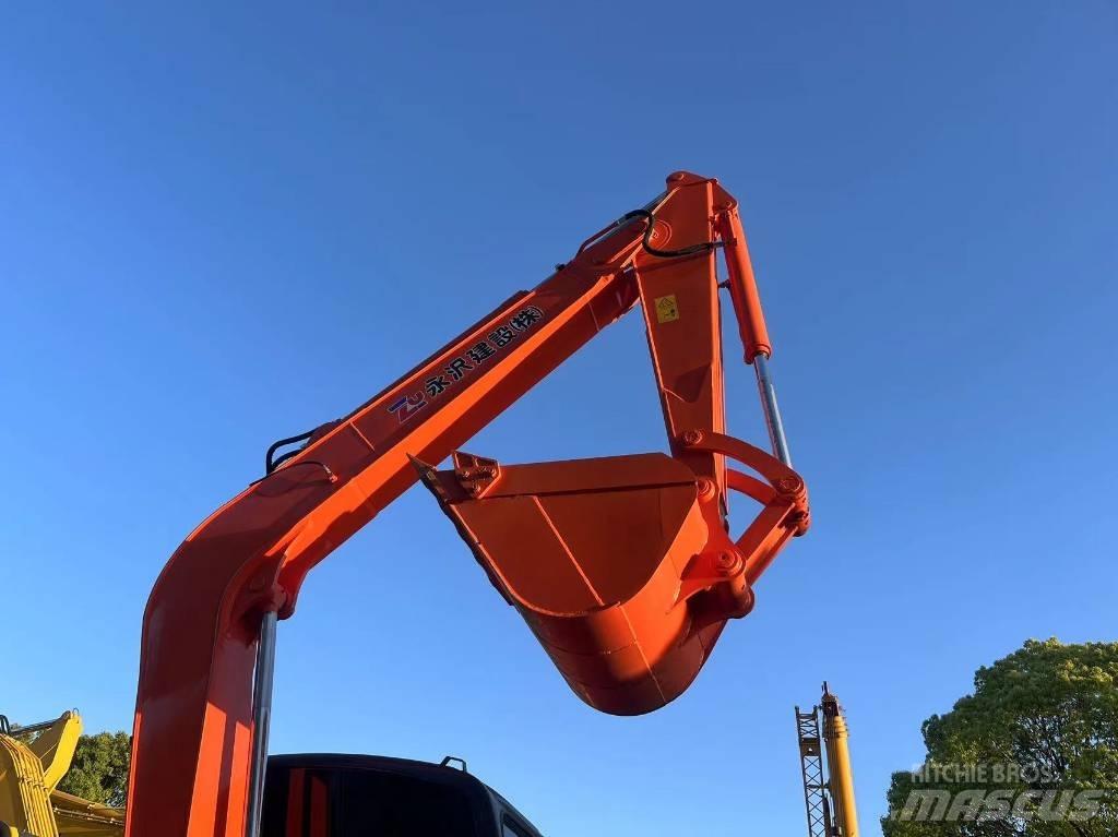 Hitachi ZX70 Bagri goseničarji