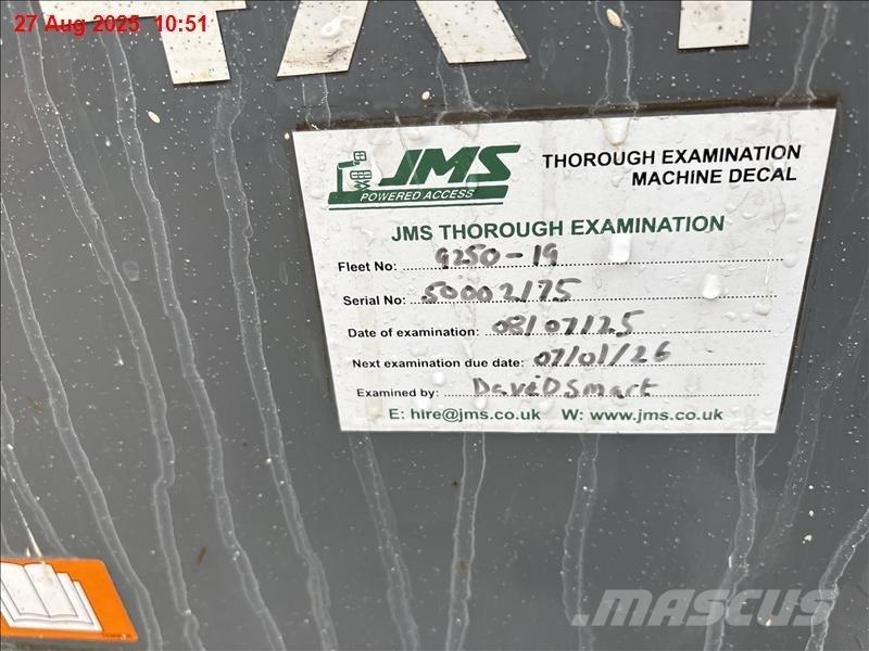 SkyJack SJ 9250 RT Škarjaste dvižne ploščadi