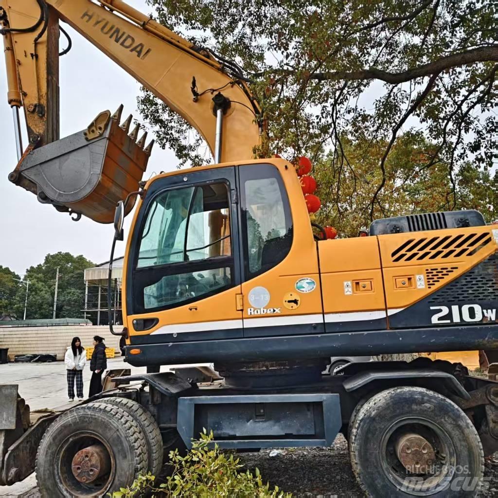Hyundai 210w-9 Bagri na kolesih