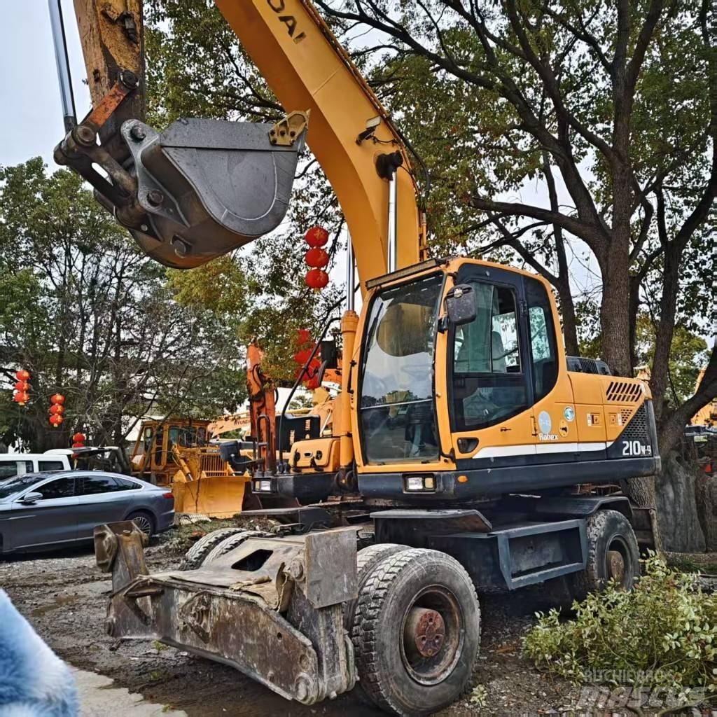 Hyundai 210w-9 Bagri na kolesih