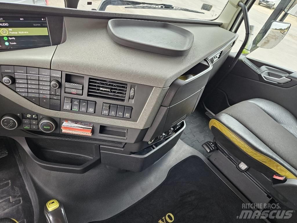 Volvo FH 16 6x2 550 Vlačilci