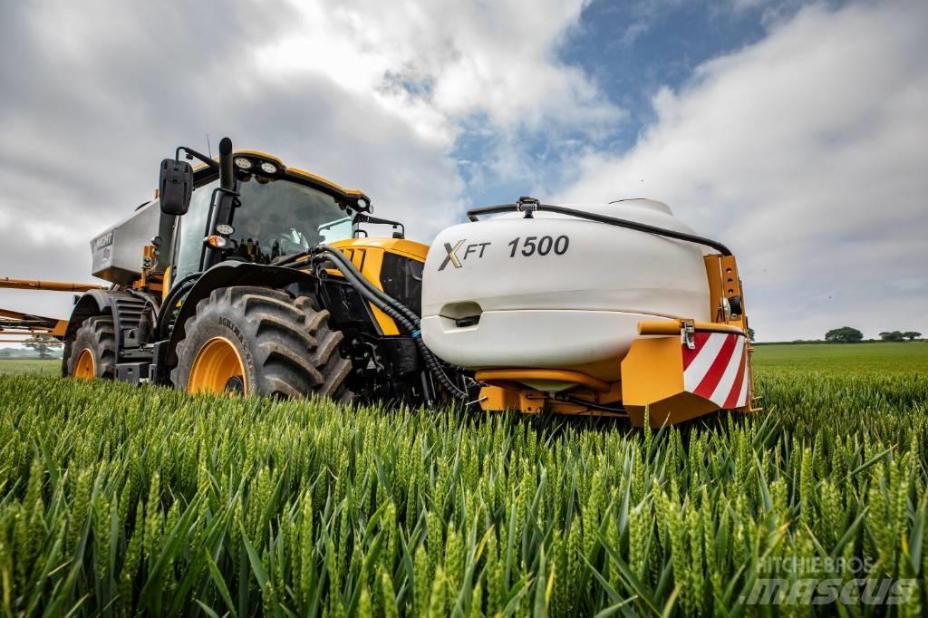 JCB 4220 Traktorji