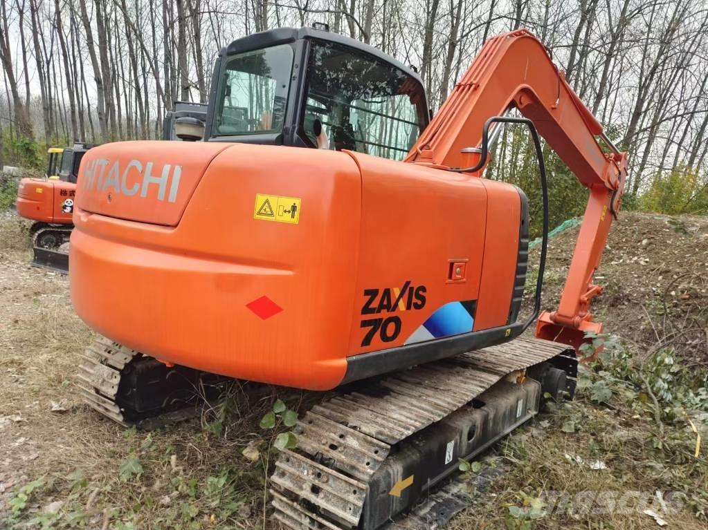 Hitachi ZX 70 Midi bagri 7t – 12t