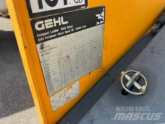 Gehl SL4240 Skid steer mini nakladalci