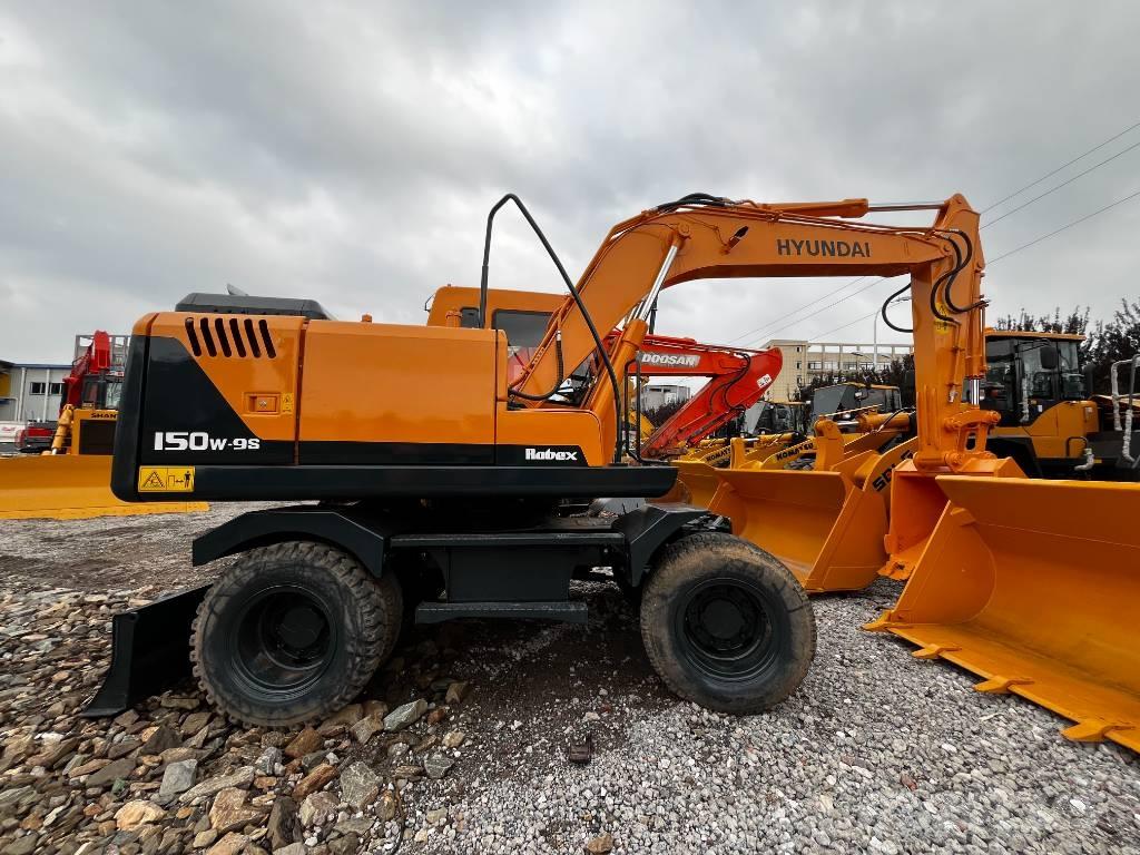 Hyundai 150W-7 Bagri na kolesih