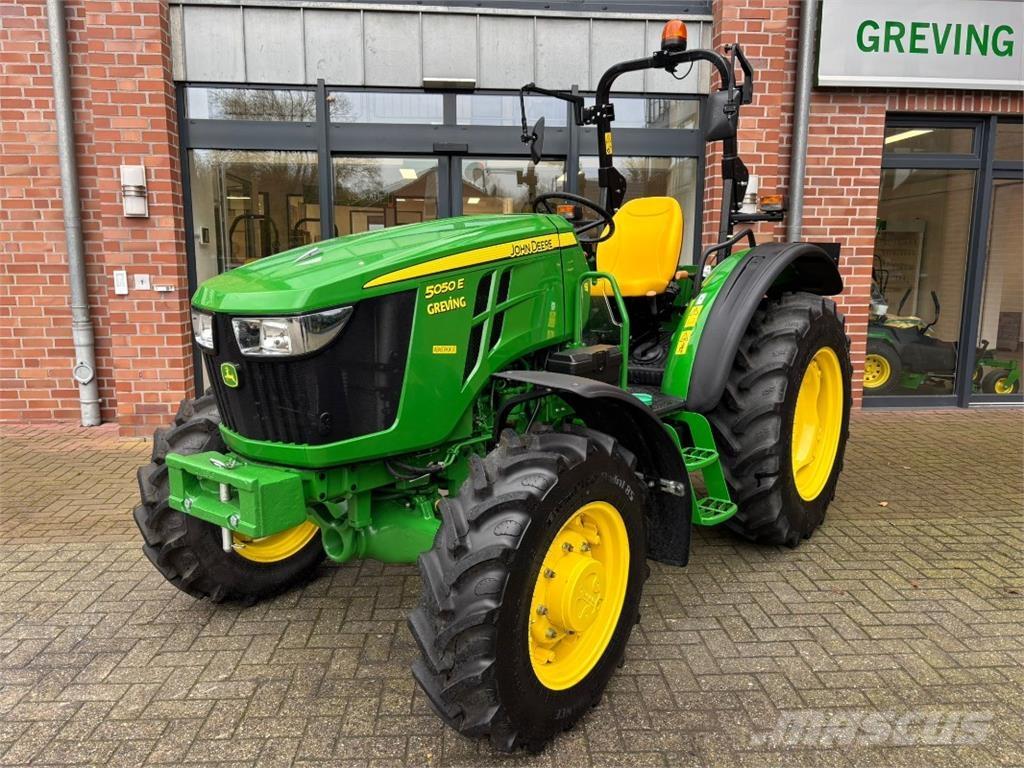 John Deere 5050E Traktorji