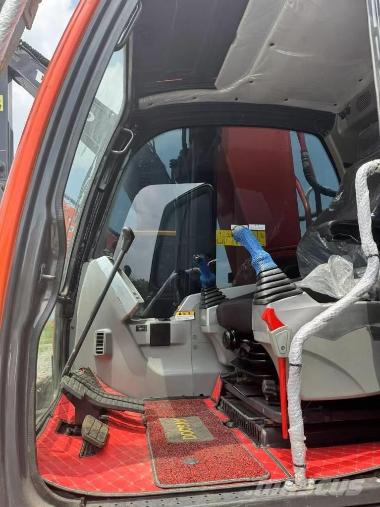 Doosan DX300-9C Bagri goseničarji