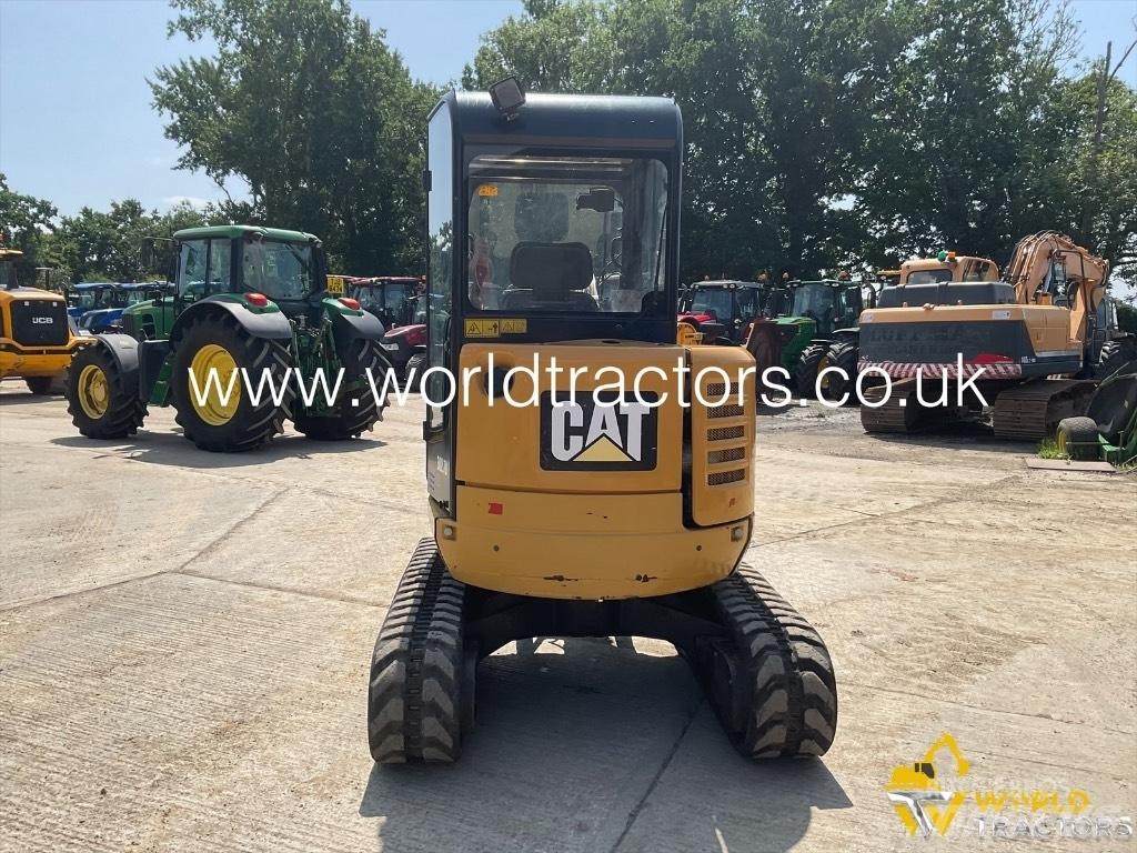 CAT 302.7 D Mini bagri <7t