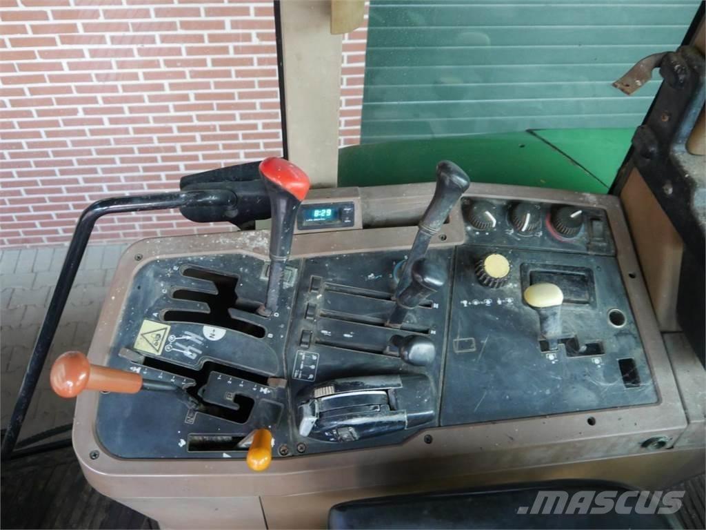 John Deere 7800 Traktorji